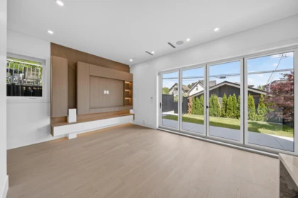 2 847 E 10th Avenue, Vancouver, BC, Vancouver — Half Duplex for sale