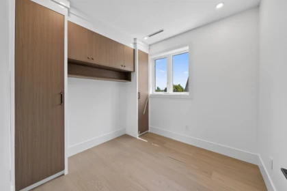 Primary Bedroom Photo of 2 847 E 10th Avenue, Vancouver, BC