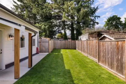 Basement Recreation Room Photo of 34850 Clayburn Road, Abbotsford, BC