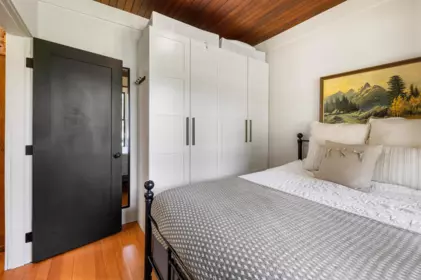 Bedroom 2 Photo of 34850 Clayburn Road, Abbotsford, BC