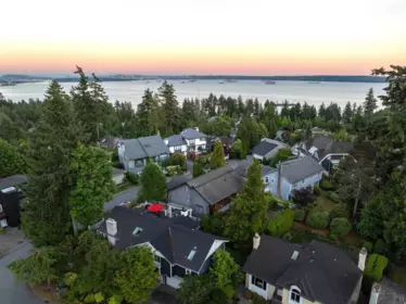 4786 Meadfeild Court, West Vancouver, BC, West Vancouver — Single Family Residence for sale