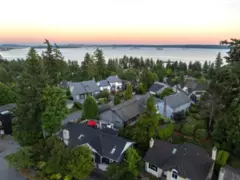 4786 Meadfeild Court, West Vancouver, BC