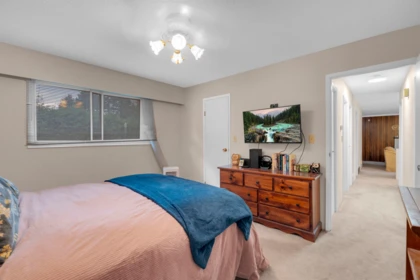 Garage Interior Photo of 10277 129a Street, Surrey, BC
