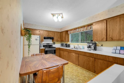 Guest Bathroom Photo of 10277 129a Street, Surrey, BC