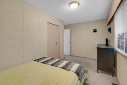 Hallway Photo of 10277 129a Street, Surrey, BC