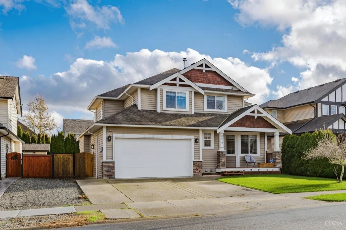 Living Room Photo of 2872 Cambie Street, Abbotsford, BC