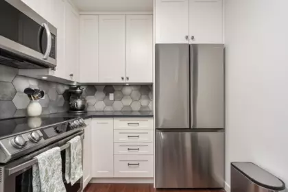 Walk-In Closet Photo of 208 655 W 13th Avenue, Vancouver, BC
