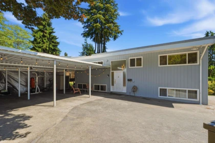 693 Plymouth Drive, North Vancouver, BC, North Vancouver — Single Family Residence for sale