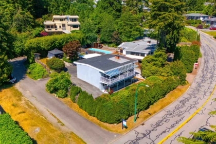 Garden / Landscaping Photo of 693 Plymouth Drive, North Vancouver, BC