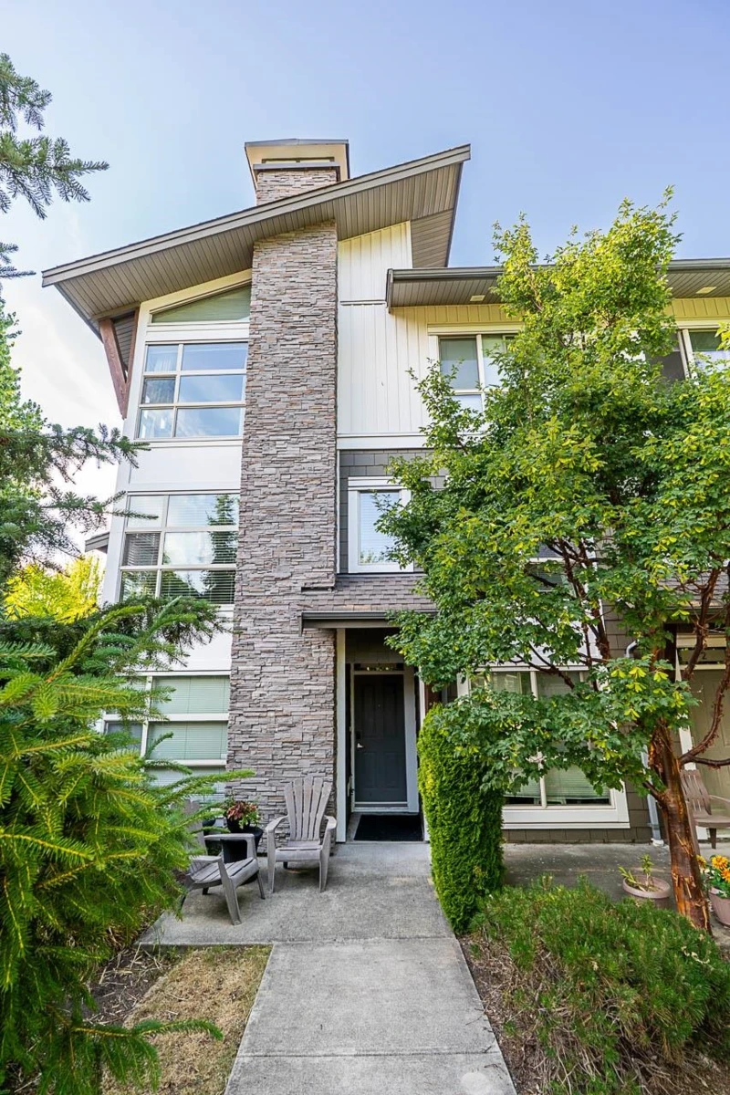 Family Room Photo of 1 6671 121 Street, Surrey, BC