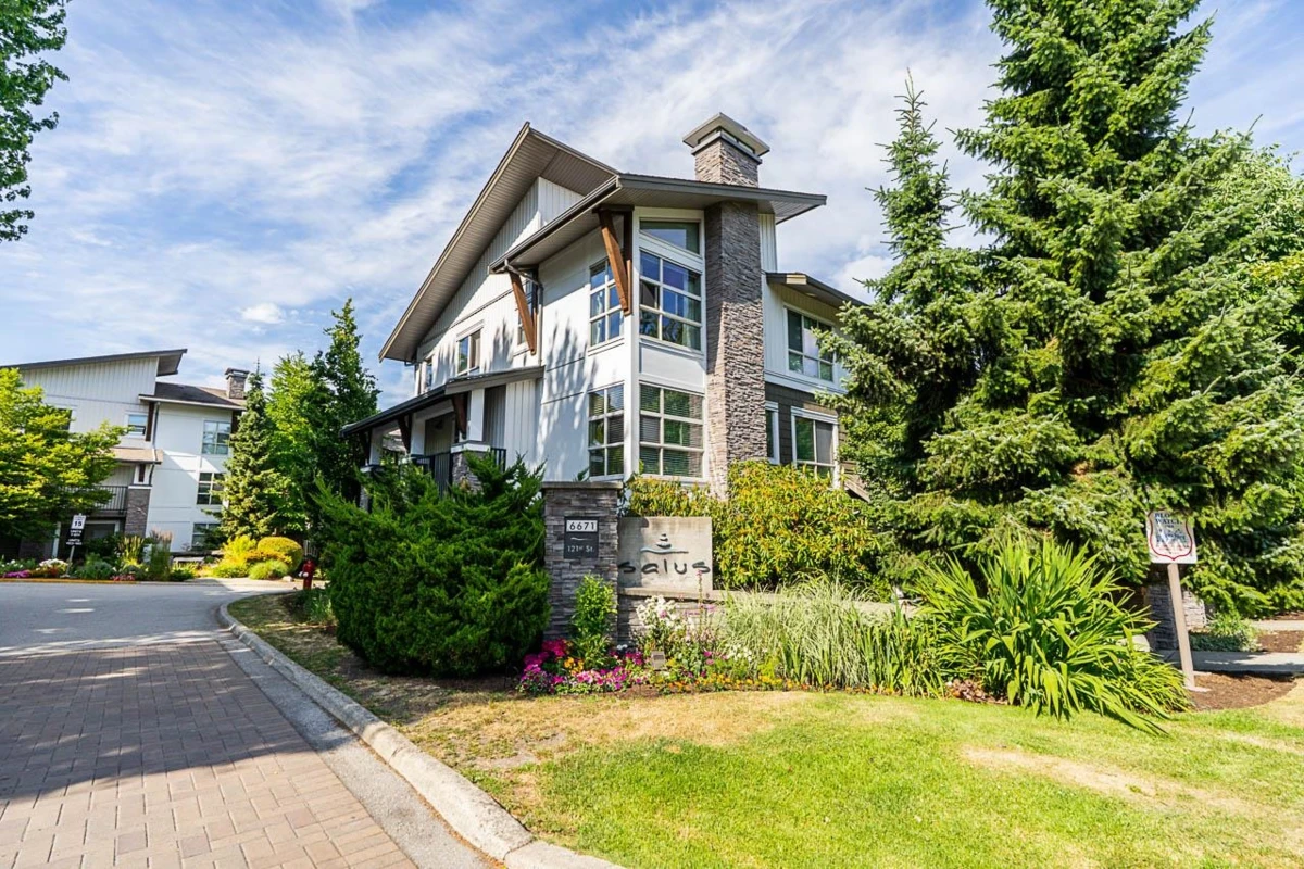Living Room Photo of 1 6671 121 Street, Surrey, BC