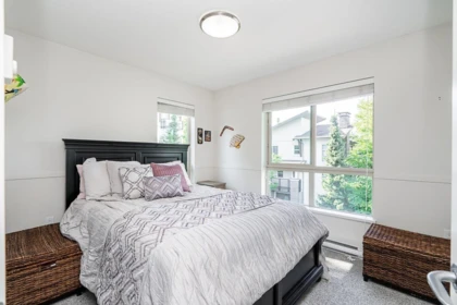 Entry Foyer Photo of 1 6671 121 Street, Surrey, BC