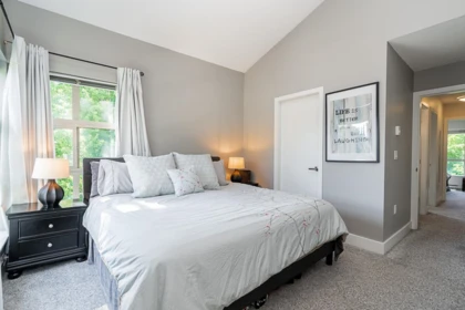 Laundry Room Photo of 1 6671 121 Street, Surrey, BC