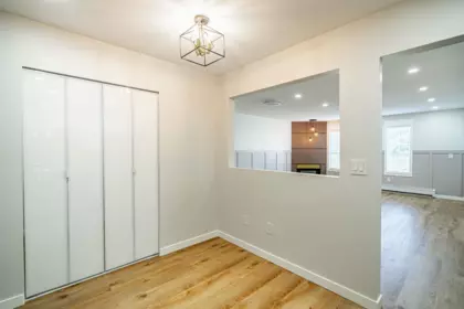 Basement Recreation Room Photo of 211 1450 Merklin Street, White Rock, BC