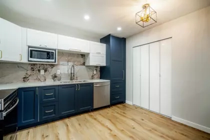 Kitchen Island Photo of 211 1450 Merklin Street, White Rock, BC