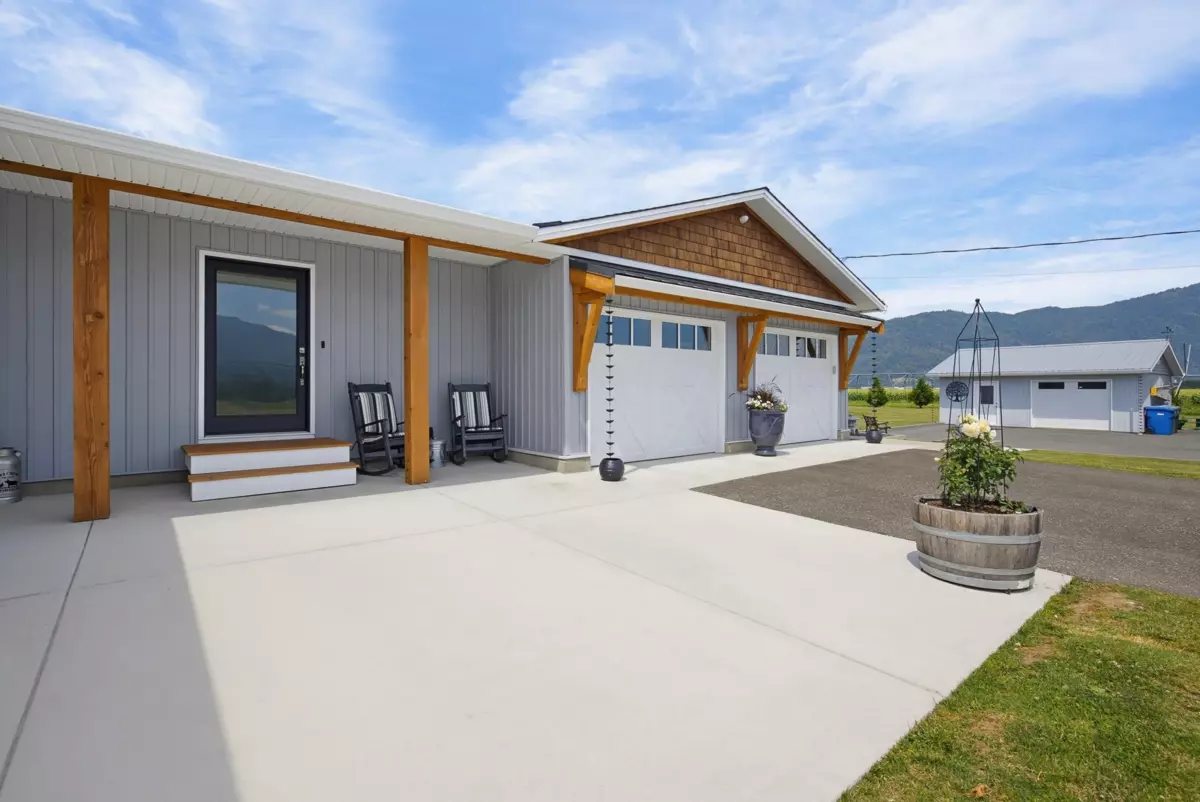 Exterior Rear Photo of 2707 Marion Road, Abbotsford, BC