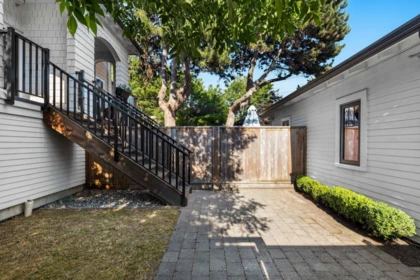 Garden / Landscaping Photo of 2518 W 3rd Avenue, Vancouver, BC