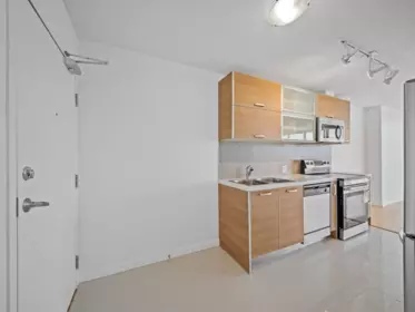 3305 13688 100 Avenue, Surrey, BC, Surrey — Apartment/Condo for sale