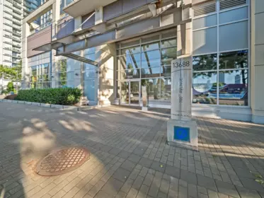 Staircase Photo of 3305 13688 100 Avenue, Surrey, BC