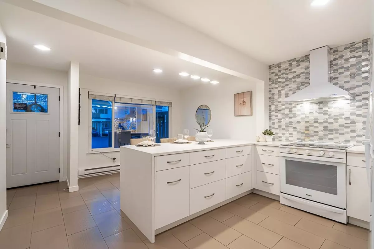 Dining Area Photo of 3083 268 Street, Langley, BC
