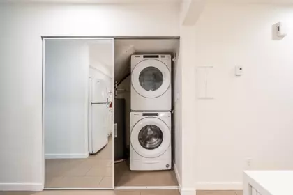 Laundry Room Photo of 3083 268 Street, Langley, BC