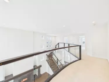Entry Foyer Photo of 3545 Highland Drive, Coquitlam, BC