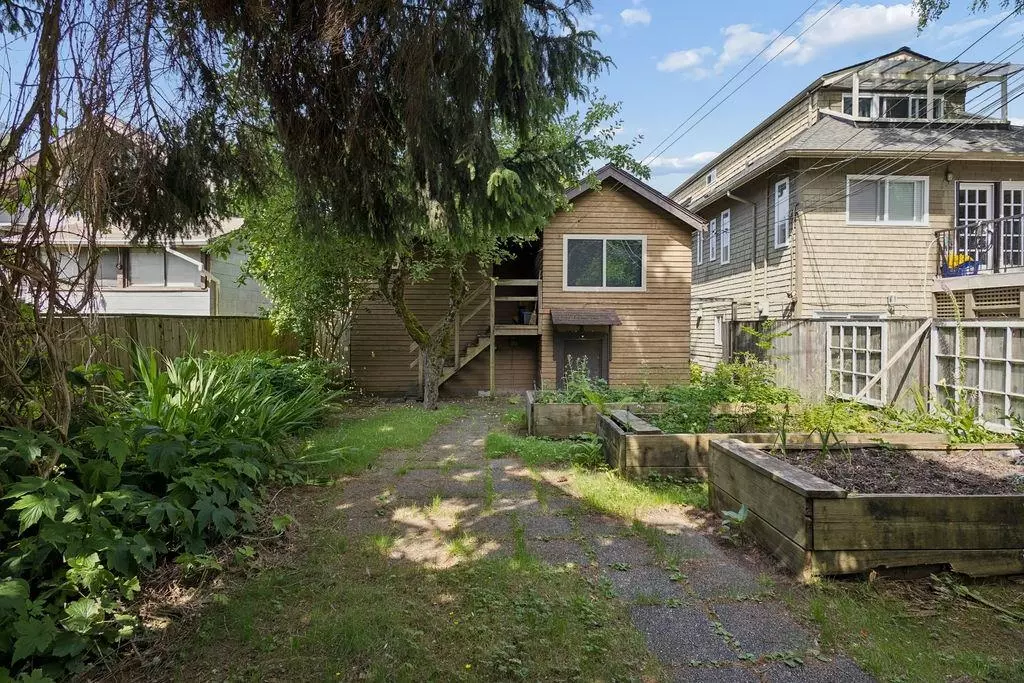 Living Room Photo of 5998 Larch Street, Vancouver, BC