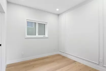 Walk-In Closet Photo of 2 2741 E 7th Avenue, Vancouver, BC