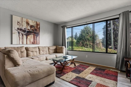 Breakfast Nook Photo of 9123 Armitage Street, Chilliwack, BC