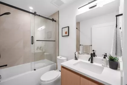 Primary Bedroom Photo of 6815 Oak Street, Vancouver, BC