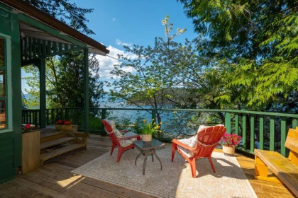 Primary Bedroom Photo of 1587 Mount Gardner Road, Bowen Island, BC