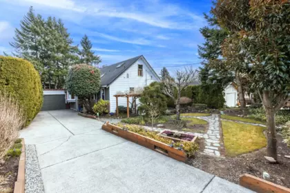 Family Room Photo of 1196 Habgood Street, White Rock, BC