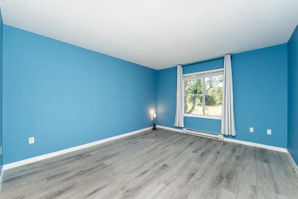 Entry Foyer Photo of 204 15298 20 Avenue, Surrey, BC