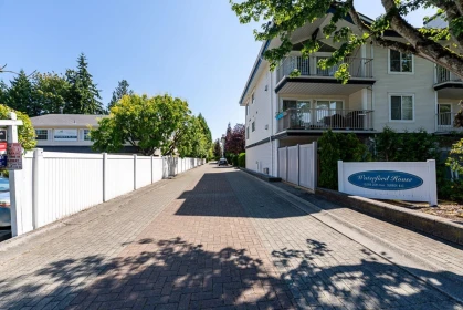 204 15298 20 Avenue, Surrey, BC, Surrey — Apartment/Condo for sale