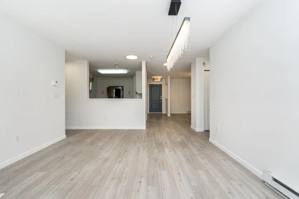 Mudroom Photo of 204 15298 20 Avenue, Surrey, BC