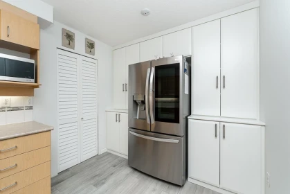 Powder Room Photo of 204 15298 20 Avenue, Surrey, BC