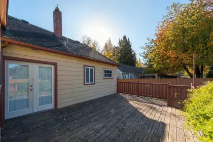 Garden / Landscaping Photo of 3211 Catalina Crescent, Richmond, BC