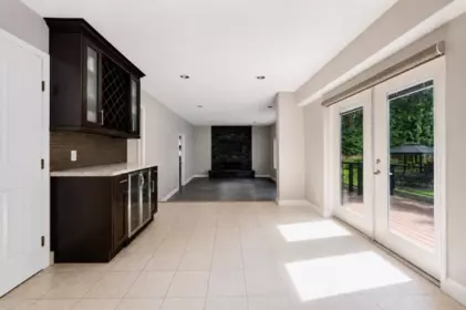 Kitchen Island Photo of 820 Seymour Boulevard, North Vancouver, BC