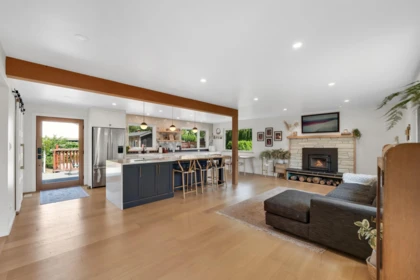 Kitchen Photo of 40256 Ayr Drive, Squamish, BC