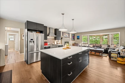 20218 42a Avenue, Langley, BC, Langley — Single Family Residence for sale