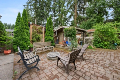 Front Yard Photo of 20218 42a Avenue, Langley, BC