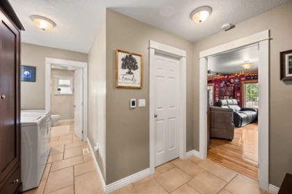 Guest Bathroom Photo of 20218 42a Avenue, Langley, BC