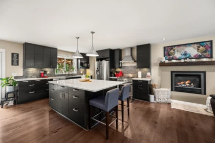 Kitchen Island Photo of 20218 42a Avenue, Langley, BC