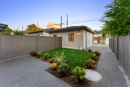 Backyard Photo of 2578 E 4th Avenue, Vancouver, BC