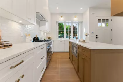 2578 E 4th Avenue, Vancouver, BC, Vancouver — Half Duplex for sale