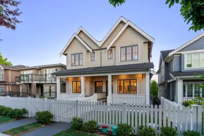 2578 E 4th Avenue, Vancouver, BC, Vancouver — Half Duplex for sale