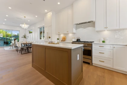 Kitchen Photo of 2578 E 4th Avenue, Vancouver, BC