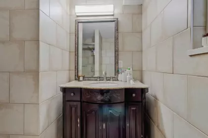 Powder Room Photo of 8496 Cox Drive, Mission, BC