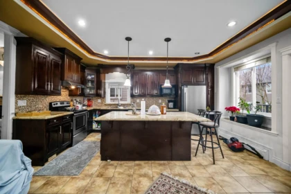 Kitchen Photo of 312 Jardine Street, New Westminster, BC