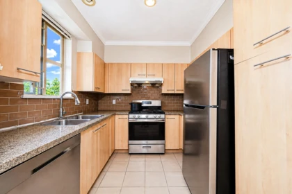 Breakfast Nook Photo of 3415 5119 Garden City Road, Richmond, BC